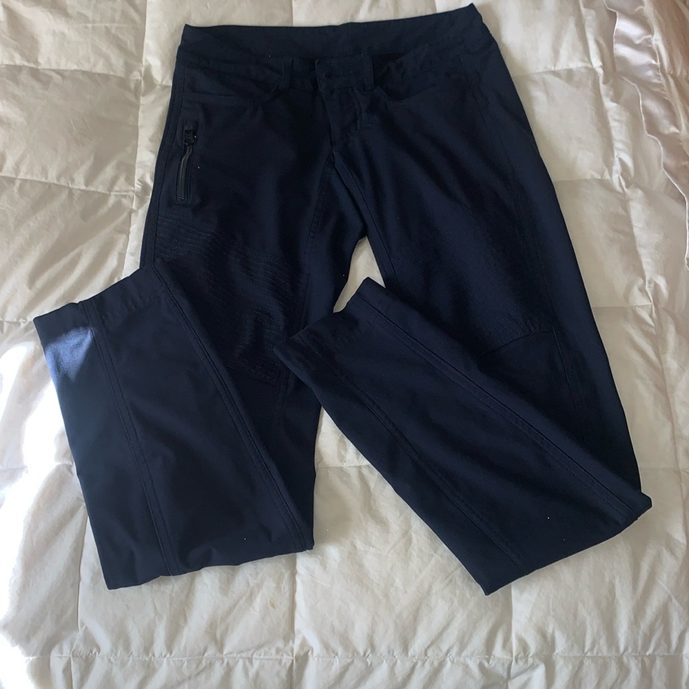 Lululemon trouser pants. Navy blue (size small? See measurements).